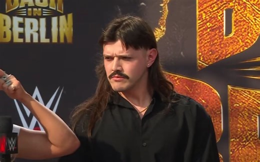 Dominik Mysterio loses in 2.5 minutes in first-time-ever match after SmackDown goes off the air