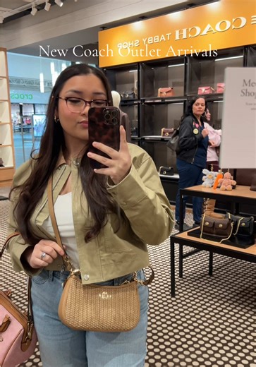New Coach Outlet Arrivals: Shop With Me & Haul!