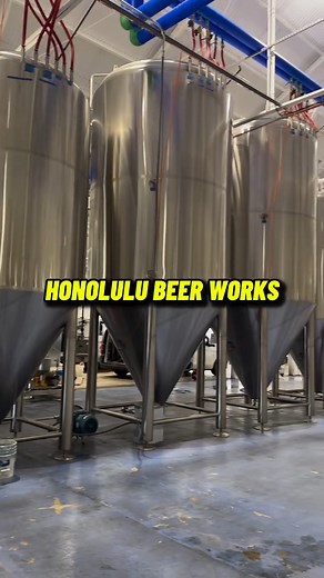 Great to see Honolulu Beerworks brewing on their new 30 bbl Deutsche brewing system at their expanded Kalihi location in Honolulu! 🍻☀️🌊 #HonoluluBeerworks #DeutscheDifference #HawaiiBeer #CraftBeer #Brewhouse #BreweryEquipment #Kalihi #Honolulu #DeutscheBeverage Video credit: @jal_eheu @honolulubeer | Deutsche Beverage Technology