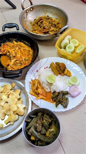 🐟🍛 মৌরোলা মাছের টক, বরি কাঁঠালের বিচি সজনে ডাটা, মসলা ভেন্ডি ভাত