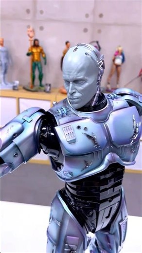 Painting Robocop Premium Armor