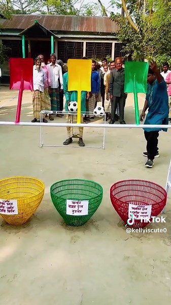 Shovel Basket Football Challenge | Who Will Score First #FootballChallenge #VillageGame #FunCompetition #SkillChallenge #TrendingVideo