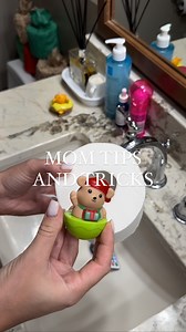 32M views · 427K reactions | Tips and tricks I wish I knew as a first time mom! #MomsofTikTok #hacks #baby #babies #parentinghacks #useful #tips #momlife | Awesome motherhood | Facebook