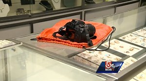 Boston Pawn Shop Stops the Potential Sale of a Stolen Nikon D3100