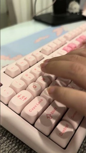 why does this pink keyboard sound so creamy 😭🎀 | ASMR typing (no talking)