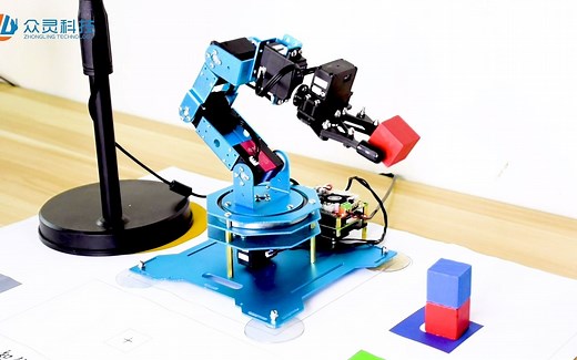 基于树莓派开发的人工智能机械臂，内置了逆运动学算法，可以通过高清晰度摄像头完成可实现OpenCV，TensorFlow等功能