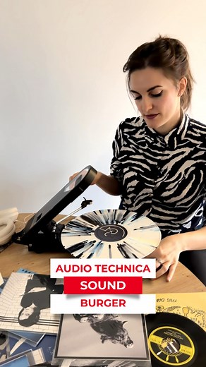 Adiós a volver a casa con los vinilos sin estrenar: he probado la Audio-Technica Sound Burger y ya no viajo sin ella