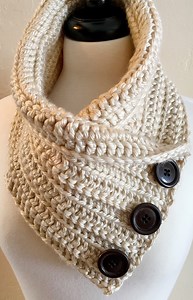 Beginner Cowl Easy Crochet Pattern, Easy Crochet Scarf Pattern, Button Scarf Crochet Cowl Pattern, Women Chunky Neck Warmer, Crochet Collar - Etsy