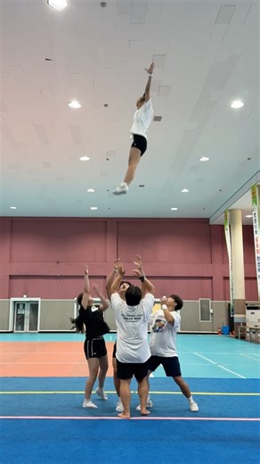 Cheerleading Daily #11 Kick double learning