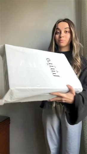 ‎Emy Albert - ايمي البير‎ on Instagram: "You can get this amazing trendy cardigan from @mitchaofficial 😍😍"