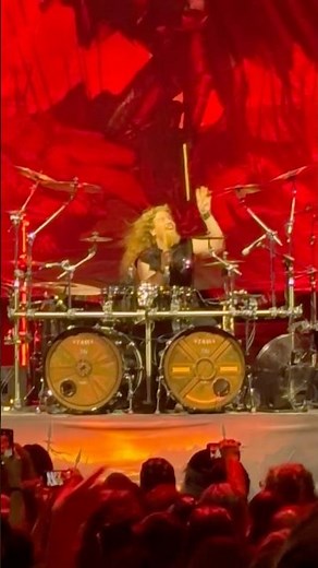 Beast in Black live at Hammersmith Apollo, London 20/10/2025