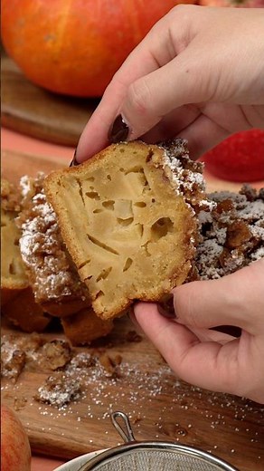Kürbis-Apfel-Streuselkuchen 🍎🎃 #EinfachTasty #KürbisStreuselkuchen #Kürbiskuchen #Herbstrezept