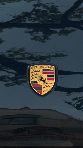 Avery Besson | Paris ✨ on Instagram: "Autumn looks I can’t stop wearing 🍂🤎 Look 1 – brown double-breasted trench Look 2 – houndstooth blazer + belted skort set Look 3 – mock neck wool-blend top in navy Use code moiavery_12 for 12% off 🍁 @commense.official #falloutfitinspo #octoberoutfits #commense #commensereview"