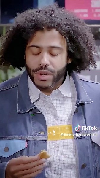 Why have Emmy Raver-Lampman and Daveed Diggs been together for ten years without getting married #us #celebrity #entertainment #EmmyRaverLampman #DaveedDiggs #Hamilton #fyp