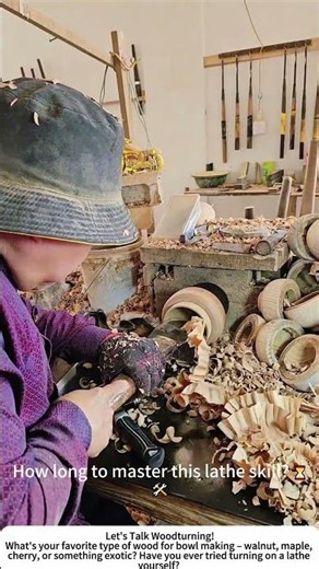 Traditional Lathe Woodturning – Crafting a Bowl from a Blank ⚙️