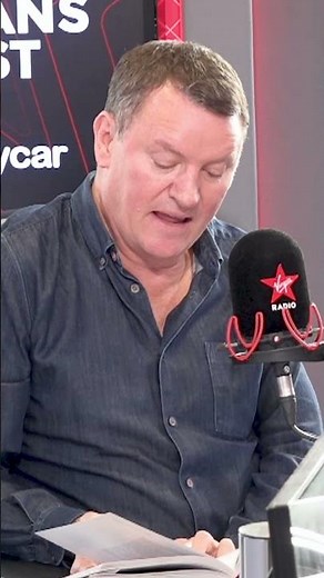 Michelin Star chef Theo Randall explains how to make the BEST béchamel sauce! #cooking #michelinstar