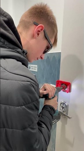 Silverstate locksmith service in Las Vegas area we get all best solutions of locks need #short ￼