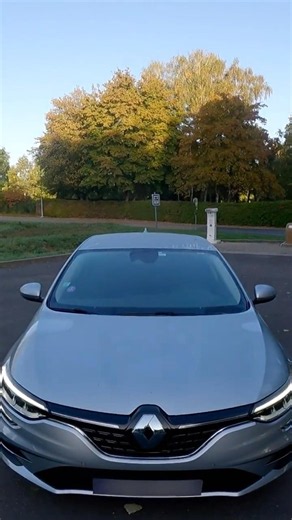 🔥 La Renault Mégane 4 mérite-t-elle plus de succès ? 🤔