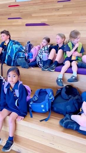 🎨 Artie Bus Excursion! 🎨 Our Prep, One and Grade Two students were lucky enough to hop aboard the Artie Bus for an exciting trip to Sale! We explored the art gallery, admired some incredible artworks and even had the chance to create our own masterpieces. To top it all off, we enjoyed lunch and a sunny play at the park - a perfect end to our fun-filled day! ☀️ | Alberton Primary School #1