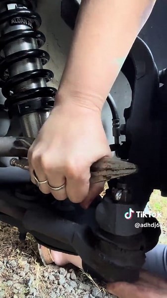 Fbody camaro upper control arm bracket and coilover install #coilovers #mechanicsoftiktok #timelapse #asmr #diy