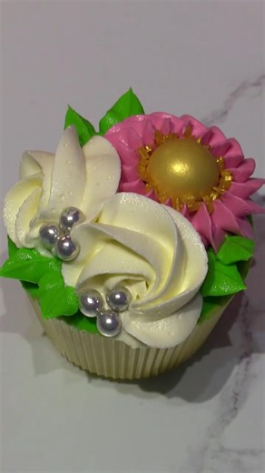 Cupcake Piping Techniques for Beginners Part 160 #cake #cakedecorating #buttercream