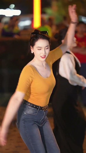 Zeba, charming Tibetan dance beautiful