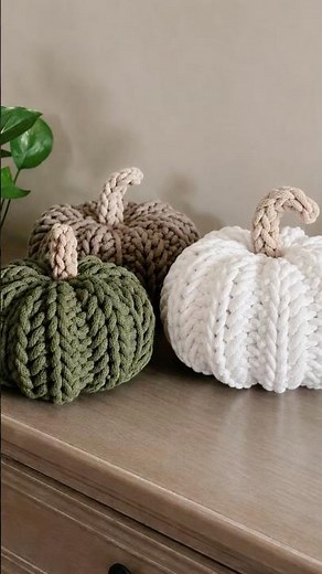 Crochet Pumpkkns 🎃 #crochet #crochettutorial #crochetpumpkin #crochetpattern