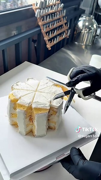 She Needs a 3-Tier Cake in 24 Hours