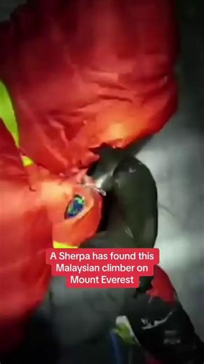 In May 2023, Global Rescue coordinated one of the most daring high-altitude extractions ever attempted on Mount Everest. To get this climber to an appropriate elevation for extraction, multiple people stepped up to bring this climber to safety. Read the full story here: https://www.globalrescue.com/common/blog/detail/extraordinary-high-altitude-everest-rescue/?utm_source=facebook&utm_medium=organic_social&utm_content=BP Credit: Gelje Sherpa and Sky News | Global Rescue