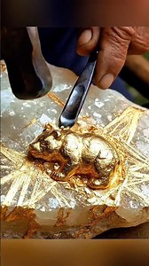 ASMR Gold 🪙 Extracting Beautiful Unique Gold Stuck to Quartz Rock Using Hammer & Chisel ⚒️ Part 43