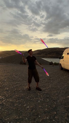 Flowtoys Vision Clubs: Mastering Flow Arts Techniques