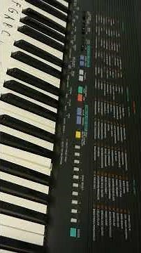 Yamaha PSR-18 keyboard