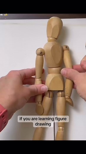 Beginner Drawing Tip! Learn how to sketch from a figure mannequin This quick tutorial is perfect if you’re just getting started or want to practice proportions and shading in a fun, easy way. Watch the figure come to life with simple lines and shapes. All you need is a mannequin, a pencil, and your creativity. Great for warming up or learning the basics of figure drawing. Like, follow, and drop a comment if you want more art tips or tutorials! #HowToDraw #FigureDrawing #ArtTutorial #DrawingTips