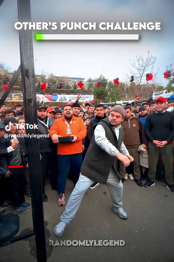 Other's punching the plastic challenge! #challenge #punch #strength #plastic #elastic #art #skill #guesstheart #phonk #funny #respect👑 #funnyvideo #viral #viral?fypシ #fyp #workersoftiktok #funk #swingingropefun #chinagame #chinesegame #fun #nobatidao #edit #skull #skulledit