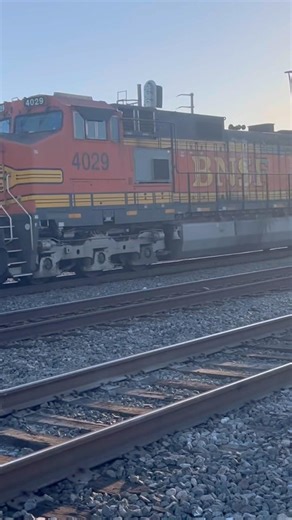 BNSF horn spam + S&HC at FTON