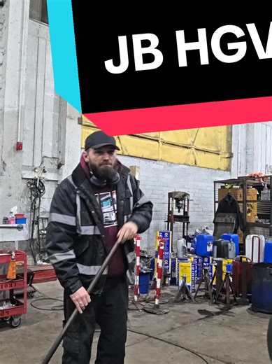 4th day working for JB HGV in Leeds and I haven't completely lost it yet, if your interested in a job just give em a call TELL EM DAVE SENT YOU! #truck #trucker #mechanic #fyp #truckersoftiktok
