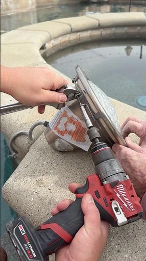 Changing swimming pool light bulb. #swimmingpool #poollights #howto