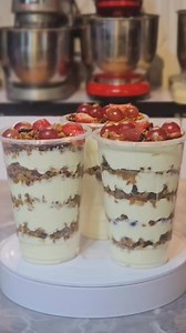 PHYSICAL CLASS MIXOLOGY AND BARTENDING CLASS . COURSE OUTLINE *Introduction to bartending and Mixiology *measurements of unit *Basic spirit knowledge *concept of ice *cocktail creation methods *shaking, stirring, muddling and blending *over 20 cocktail /mocktail recipes *drink garnishing *how to make milkshakes and smoothies *how to make yogurt and parfait . FEE 80K EARLY PAYMENT 100K LATE PAYMENT DATE 15TH TO 18TH SEPTEMBER ACCOMMODATION 50k on request VENUE FLAT 2 BLOCK 2 OMAVILLE LUXURY FLAT 