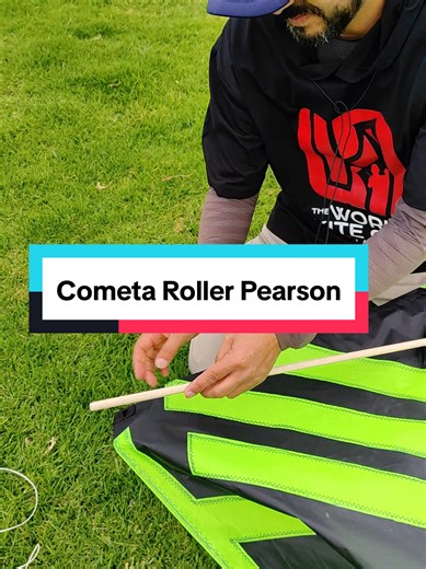 Disponible cometa roller pearson , en ripstop poliester, estructura en madera, bolsa de transporte. Sin hilo de vuelo Precio $250.000 pesos colombianos Mas información al WhatsApp 573106958348 Estamos ubicados en Bogotá #연 #cometas #diversion #Papalotes #cerfvolant