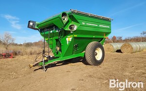 J&M 750 750 Bu Grain Cart | Agriculture