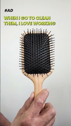 Quick Steps to a Clean Brush That Works Like New