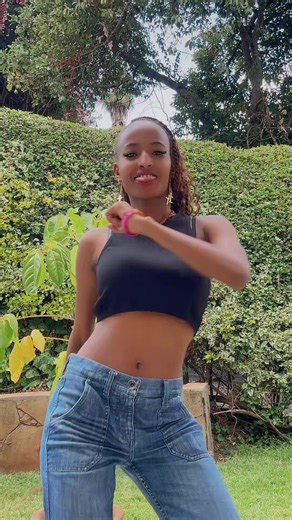 Aki Vile Mi Huipiga: Dance Challenges Explained