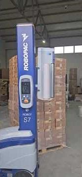 ROBOPAC ROBOT S7 - самоходный робот-обмотчик. предварительно растягивает плёнку от 0 до 500%