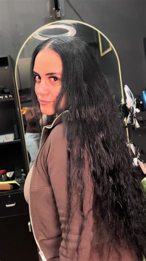 Signature Sew-In Install 🥂 Fully customized service tailored based on length, fullness and overall desire look. For more information, dm me #signatureinstall #traditionalsewin #sewininstall #sewin #bodywavesewin