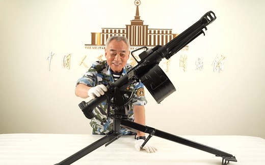 过来啊！对狙啊！一起看87式榴弹发射器。