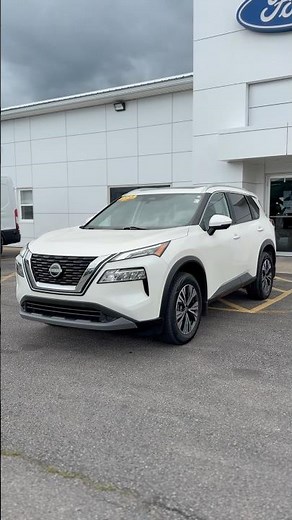 Fuel Efficient, Spacious & Family Ready | 2023 Nissan Rogue SV