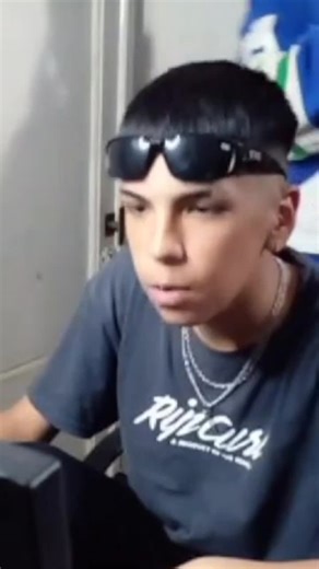 RARA VEZ (Old Version) - Milo J: Trap Argentino