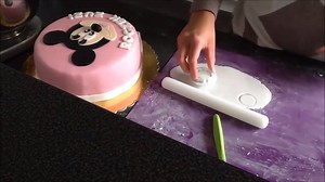 221K views · 7.8K reactions | How to make a Minnie Mouse cake! By: Cake Decorating Videos | MetDaan Cakes | Facebook