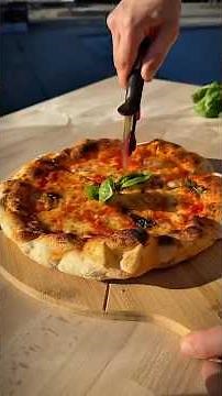 Simple tutorial for making perfect pizzas 🍕🌞