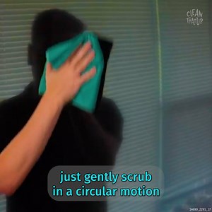 549K views · 512 reactions | Avoid These Common Screen Cleaning Blunders | Clean That Up | Facebook